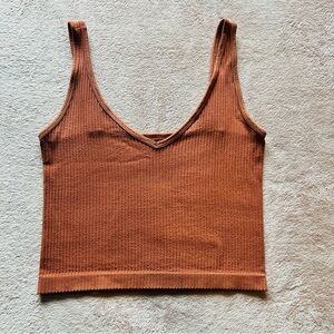 Brown ribbed tank top